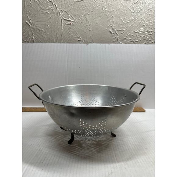 Colander Strainer Cooking Kitchen Utensil Tool 7 Star Pattern 3 Legs - Picture 1 of 4